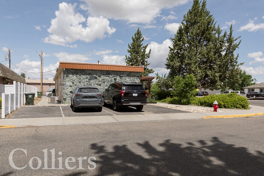 More Photos Of 475 SW 12th St, Ontario Multifamily For Sale
