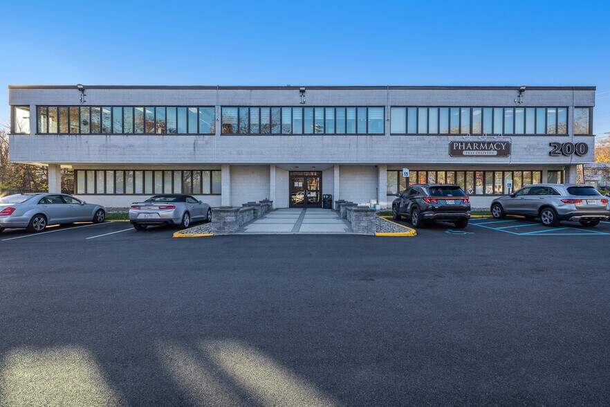 More Photos Of 200 E Eckerson Rd, New City Medical For Lease