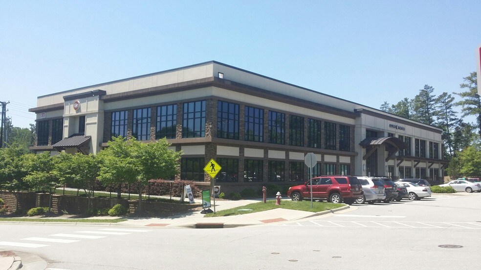 More Photos Of 101 Cosgrove Hill Ave, Chapel Hill Medical For Sale
