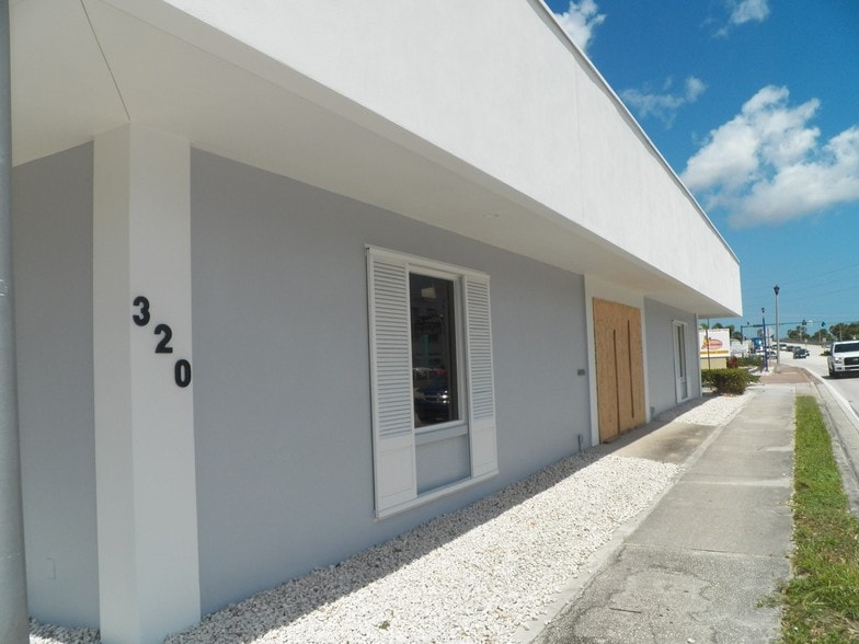 More Photos Of 320 S Federal Hwy, Stuart Freestanding For Lease