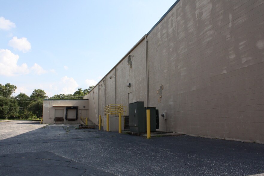 More Photos Of 3616-3650 Ramsey St, Fayetteville Freestanding For Lease