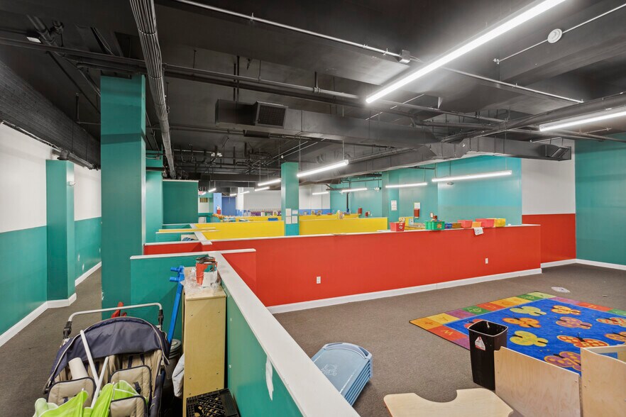 More Photos Of 1710 W Passyunk Ave, Philadelphia Flex For Lease