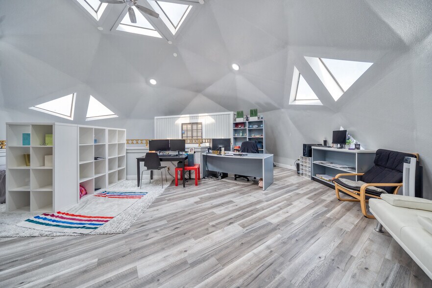 More Photos Of 1501 E Artesia Blvd, Long Beach Freestanding For Sale