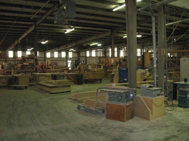 More Photos Of 4500 Rixie Rd, North Little Rock Warehouse For Sale