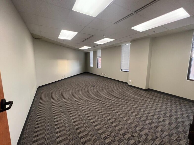 More Photos Of 2020 Carey Ave, Cheyenne Office For Lease