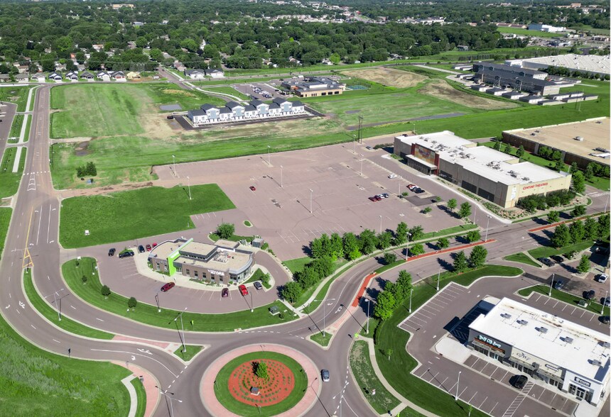 More Photos Of 5800 E 26th St, Sioux Falls Land For Sale