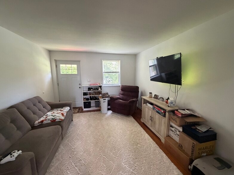 More Photos Of 3326 Forge Hill Rd, Street General Retail For Sale