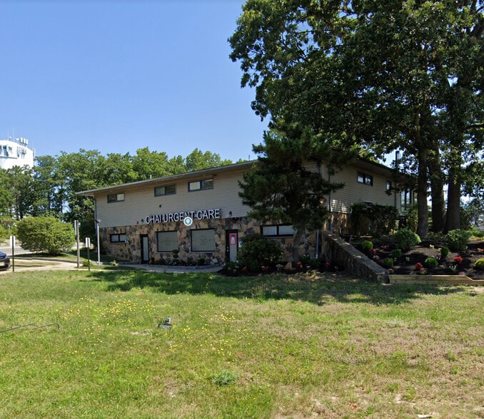 More Photos Of 400 New Hampshire Ave, Lakewood Medical For Sale