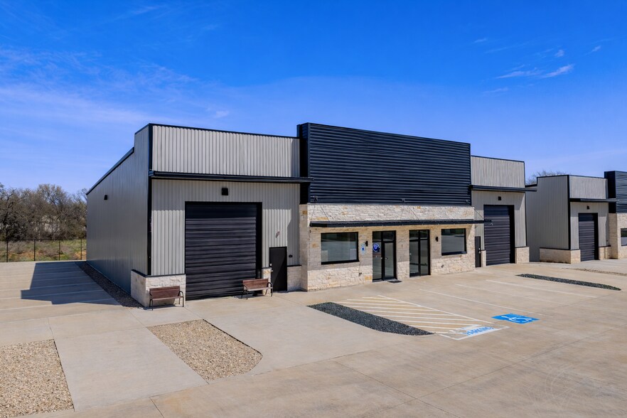 More Photos Of 4620 US 377 Hwy, Aubrey Unknown For Lease