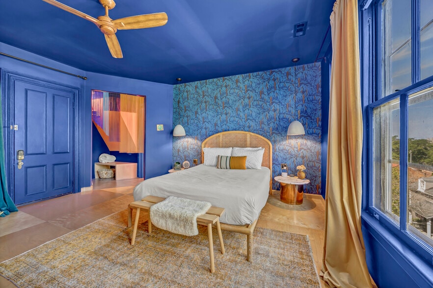 More Photos Of 118 S 4th St, Wilmington Hospitality For Sale