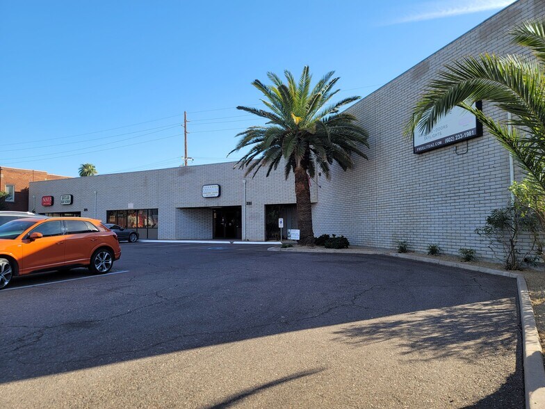 More Photos Of 323-331 W McDowell Rd, Phoenix Office For Lease