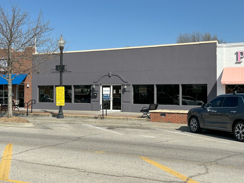 More Photos Of 113 N Main St, Broken Arrow Storefront Retail Office For Lease