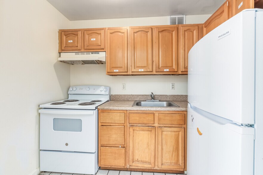 More Photos Of 311 Beach 53rd St, Far Rockaway Apartments For Sale