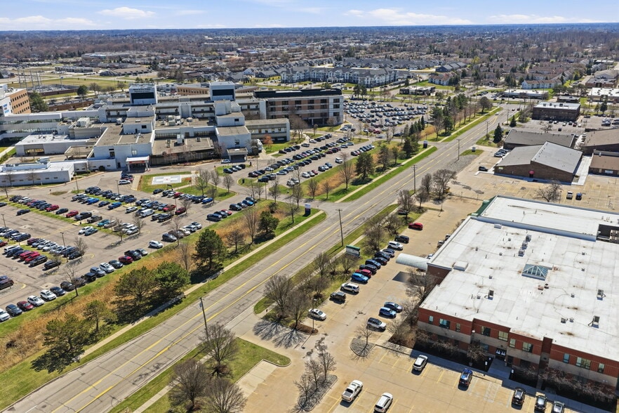 More Photos Of 43475 Dalcoma Dr, Clinton Township Medical For Sale