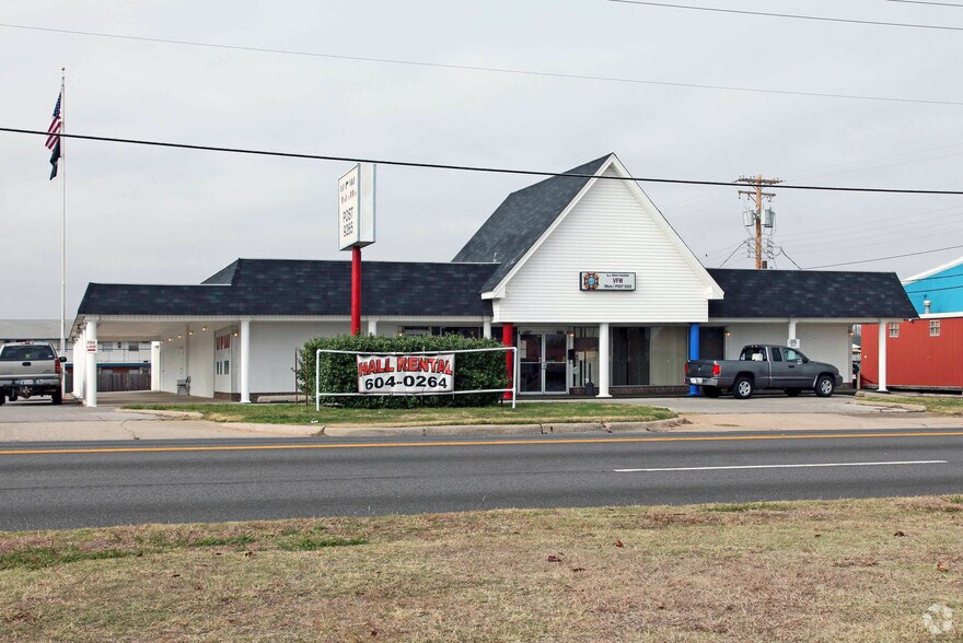 Primary Photo Of 4605 S Pennsylvania Ave, Oklahoma City General Retail For Sale