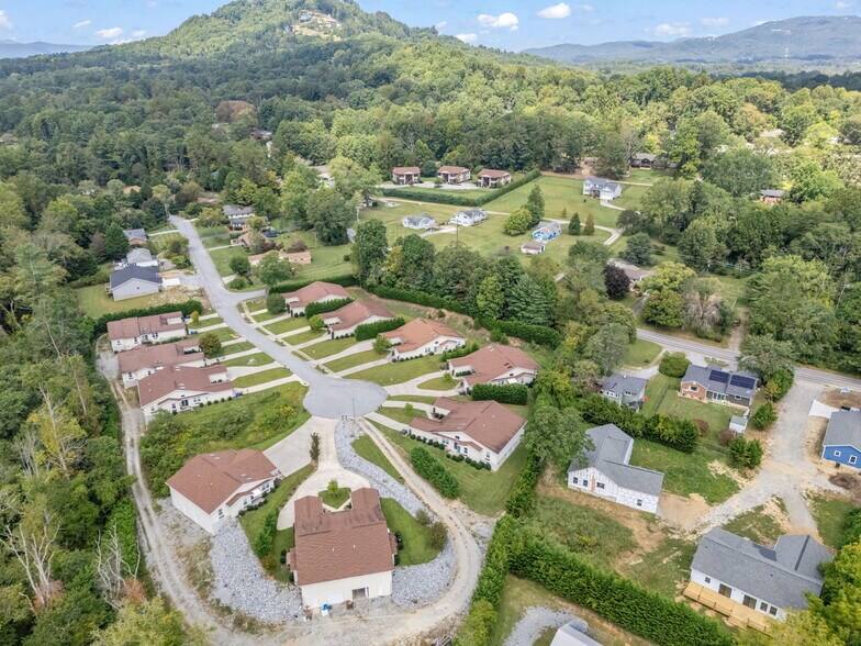 More Photos Of , Hendersonville Multifamily For Sale