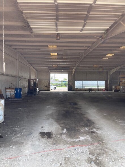More Photos Of 7321 E Kennedale Pky, Kennedale Industrial For Lease