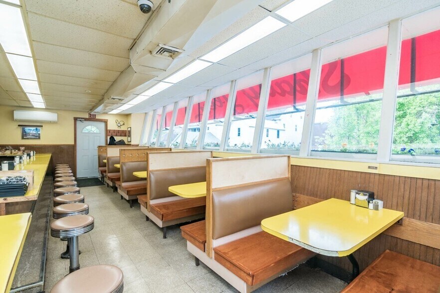 More Photos Of 7 Avenue A, Turners Falls Restaurant For Sale