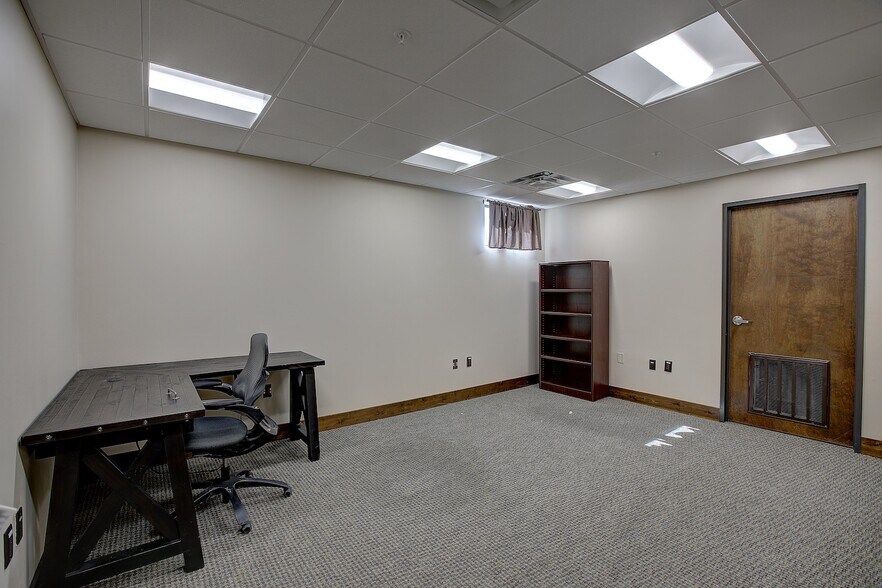 More Photos Of 810 S Rock St, Georgetown Apartments For Lease