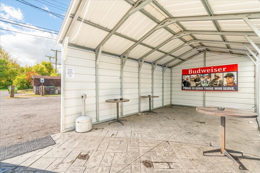 23925 Goddard Rd, Taylor, MI 48180 Bar For Sale