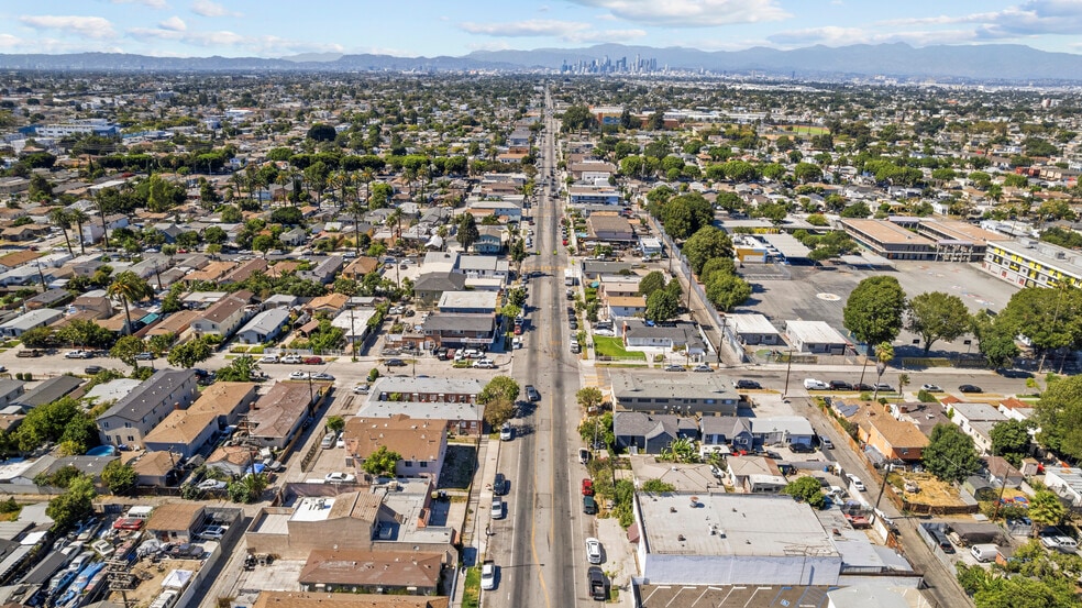 More Photos Of 9511 S San Pedro St, Los Angeles Office Residential For Sale