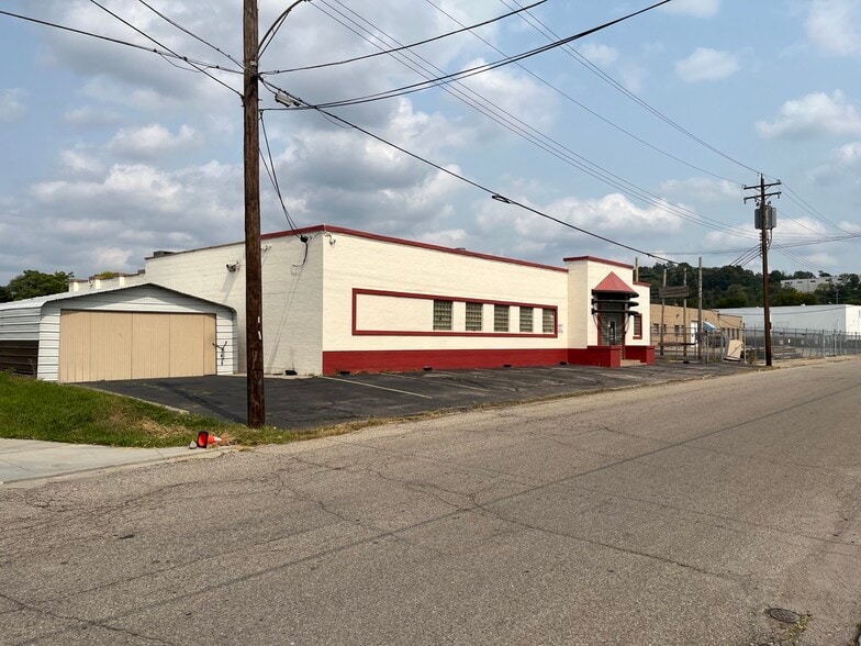 More Photos Of 30 Illinois Ave, Cincinnati Warehouse For Sale