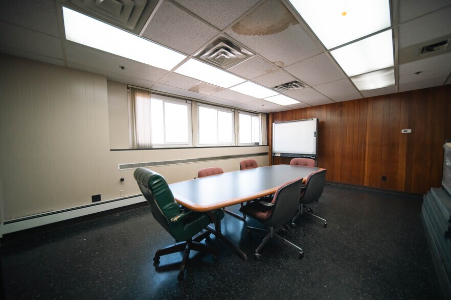 More Photos Of 1185 E Keating Ave, Muskegon Manufacturing For Sale