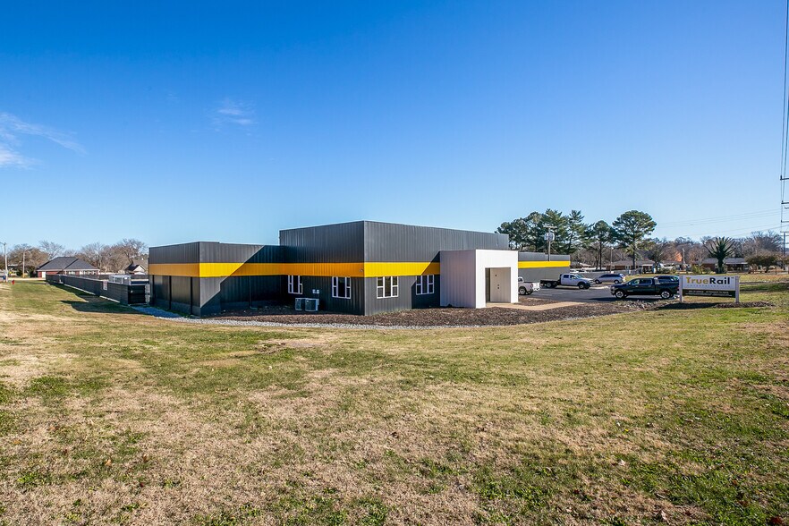 More Photos Of 500 1st Ave, Mount Pleasant Manufacturing For Lease