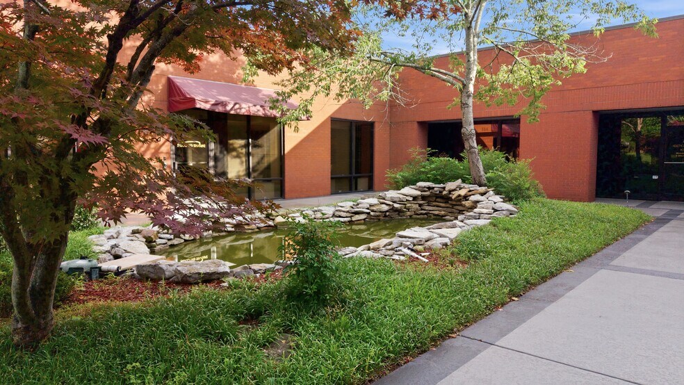 More Photos Of 104-176 Cude Ln, Madison Medical For Lease