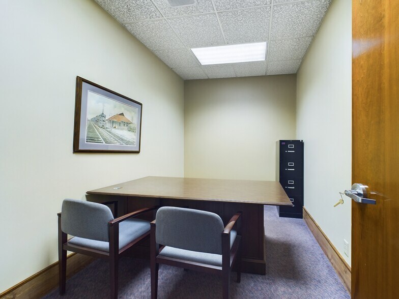 More Photos Of 101 E Elm St, Union City Bank For Sale