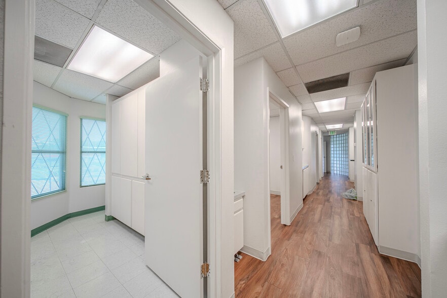 More Photos Of 315 E Route 66, Glendora Healthcare For Lease