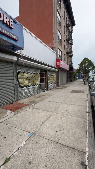Primary Photo Of 1212-1214 Southern Blvd, Bronx Storefront For Lease