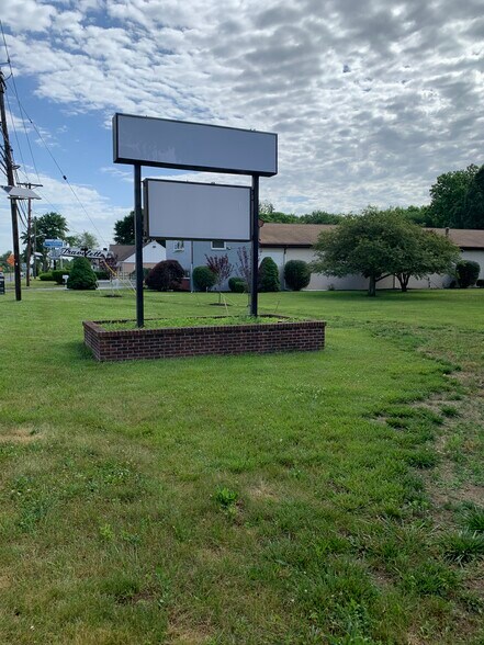 More Photos Of 133 Route 130, Bordentown Freestanding For Sale