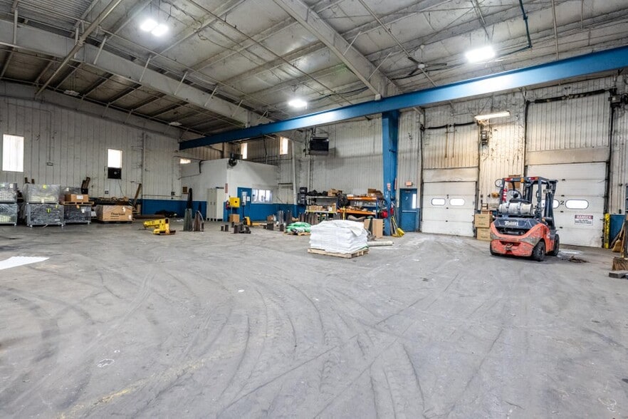 More Photos Of 521 Langley Ave, Saint Joseph Industrial For Sale