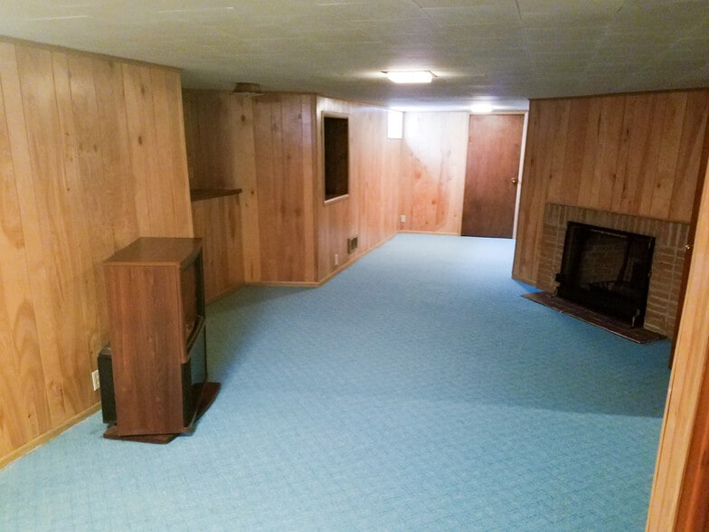 More Photos Of 1305 Whipple Ave NW, Canton Office For Lease