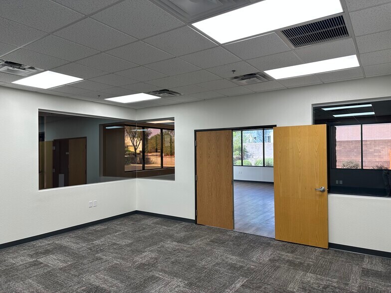 More Photos Of 4725 E Ivy St, Mesa Warehouse For Lease