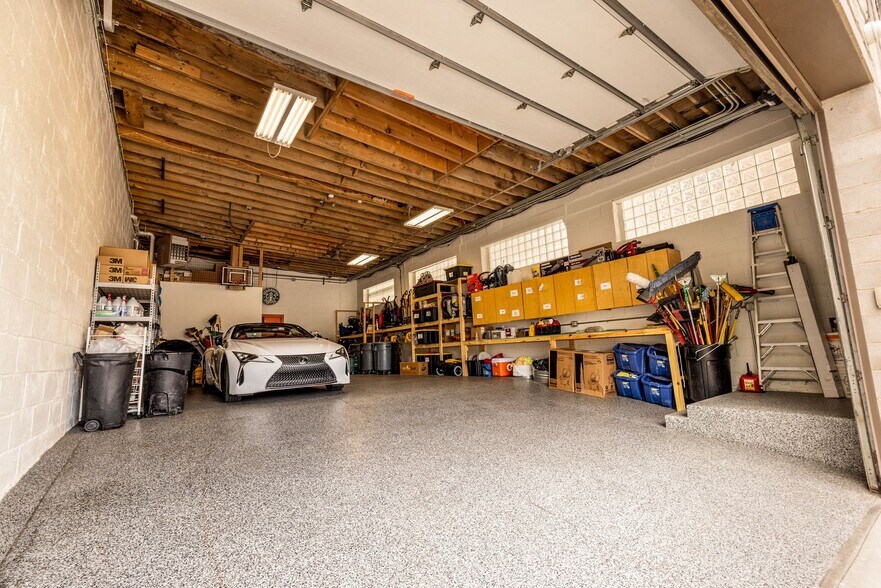 More Photos Of 1331 N Martin Luther King Dr, Milwaukee Storefront Retail Residential For Sale