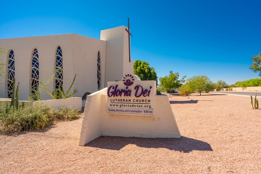 More Photos Of 3539 E Stanford Dr, Paradise Valley Coworking Space