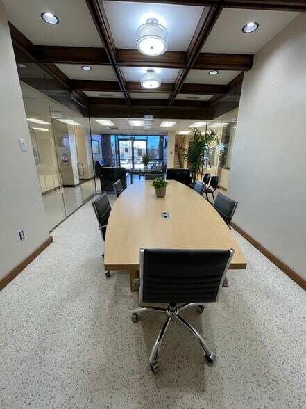 More Photos Of 1101 Ridge Rd, Rockwall Serviced Offices For Lease