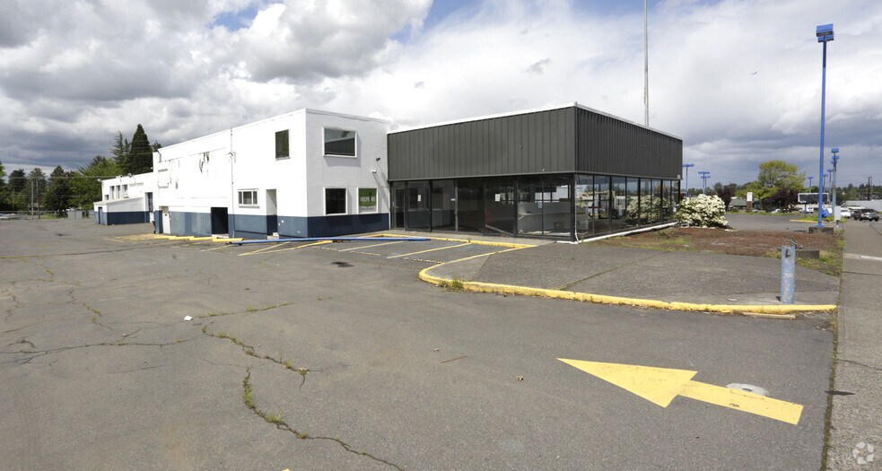 Primary Photo Of 1940 E Powell Blvd, Gresham Auto Dealership For Sale