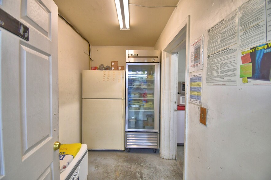 More Photos Of 16311 Highway 27, Lake Wales Service Station For Sale