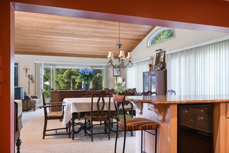 More Photos Of 10343 E Hilltop Rd, Suttons Bay Winery Vineyard For Sale