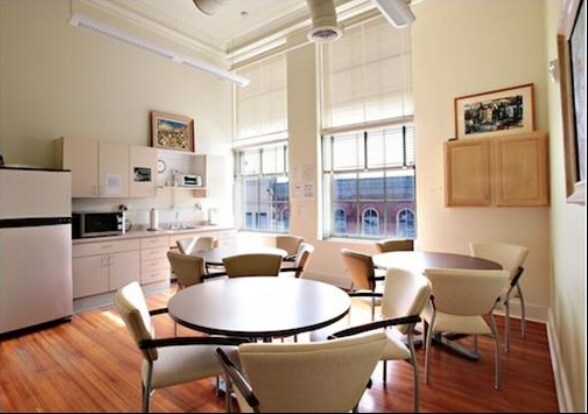 More Photos Of 320 E Clayton St, Athens Office For Lease