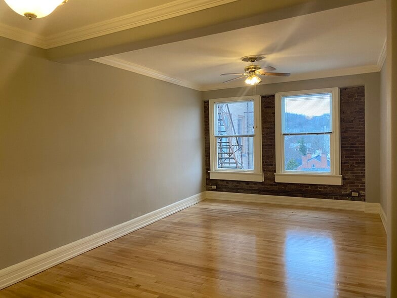 More Photos Of 306 W Main St, Frankfort Coworking Space