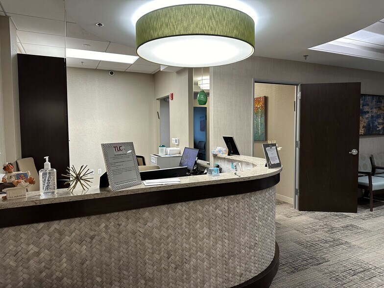 More Photos Of 12800 Middlebrook Rd, Germantown Office For Sale