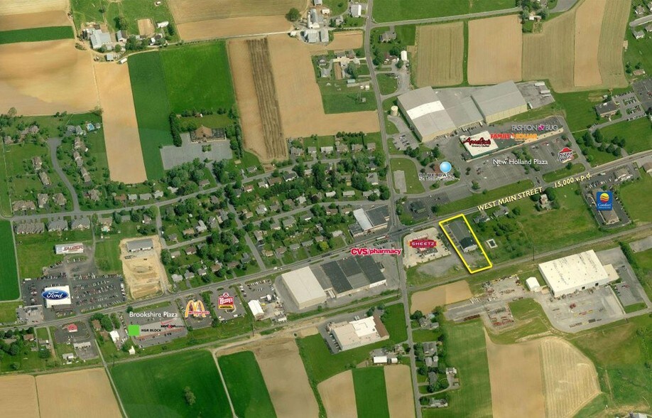 More Photos Of 684 W Main St, New Holland Office For Lease