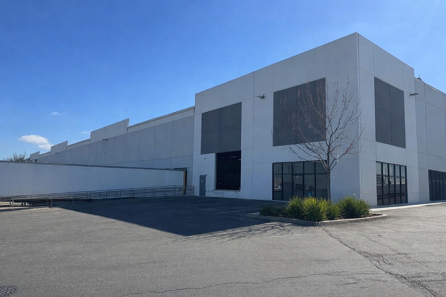 Primary Photo Of 3837 Producers Dr, Stockton Warehouse For Lease