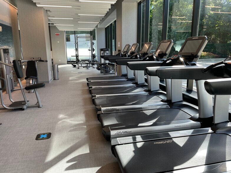 More Photos Of 45 Glover Ave, Norwalk Office For Lease