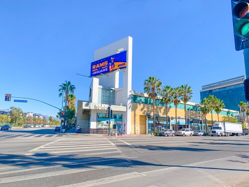 Primary Photo Of Lankershim Blvd @ SEC Lankershim Blvd & Chandler Blvd, North Hollywood Unknown For Lease