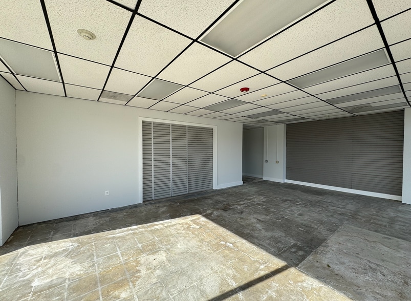 More Photos Of 70-72 Jayne Blvd, Port Jefferson Station Freestanding For Lease